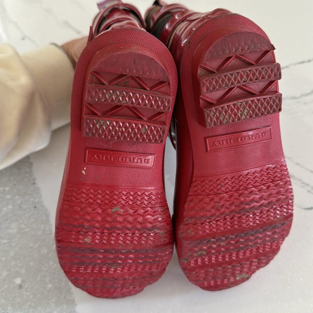 Burberry Check Rain Boots - Picture 5 of 6